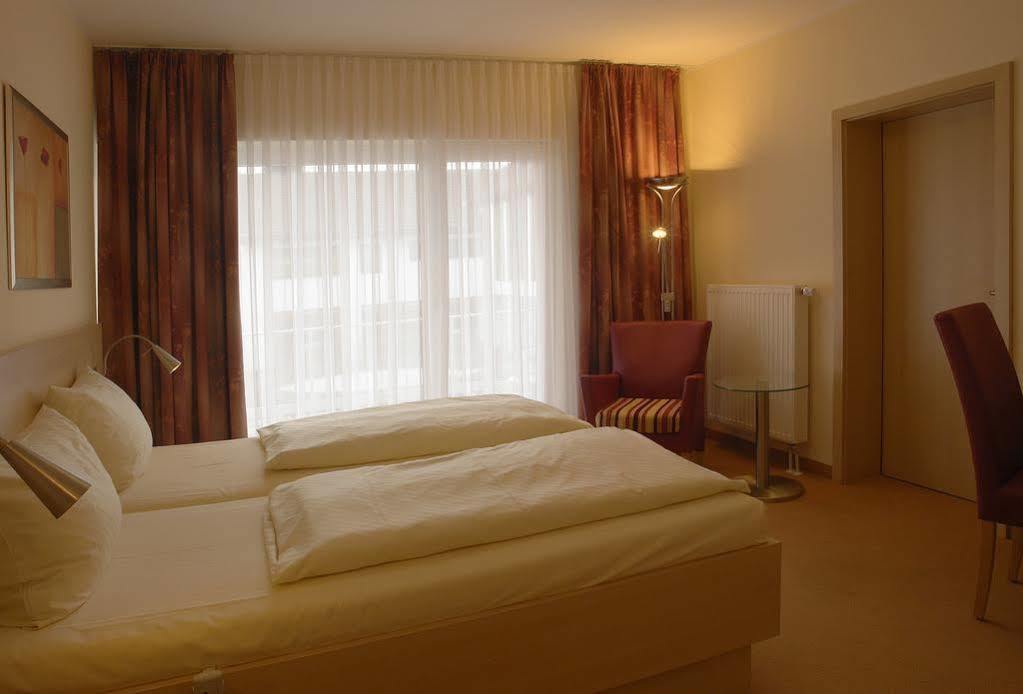 Parkhotel Nuembrecht Exterior photo
