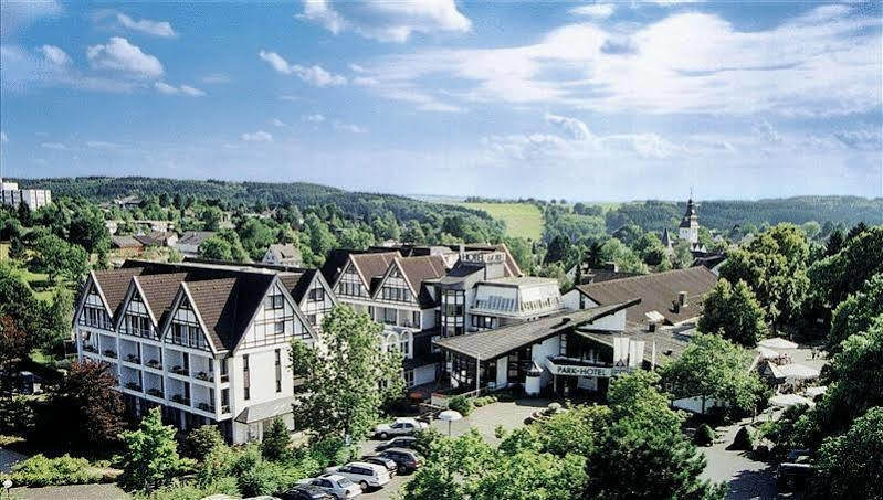 Parkhotel Nuembrecht Exterior photo